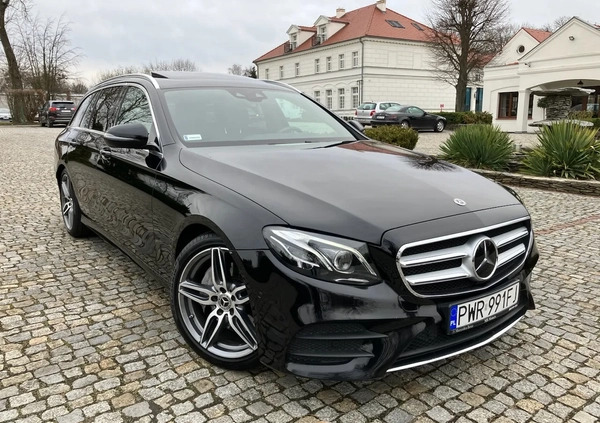 Mercedes-Benz Klasa E cena 164500 przebieg: 79500, rok produkcji 2020 z Września małe 497